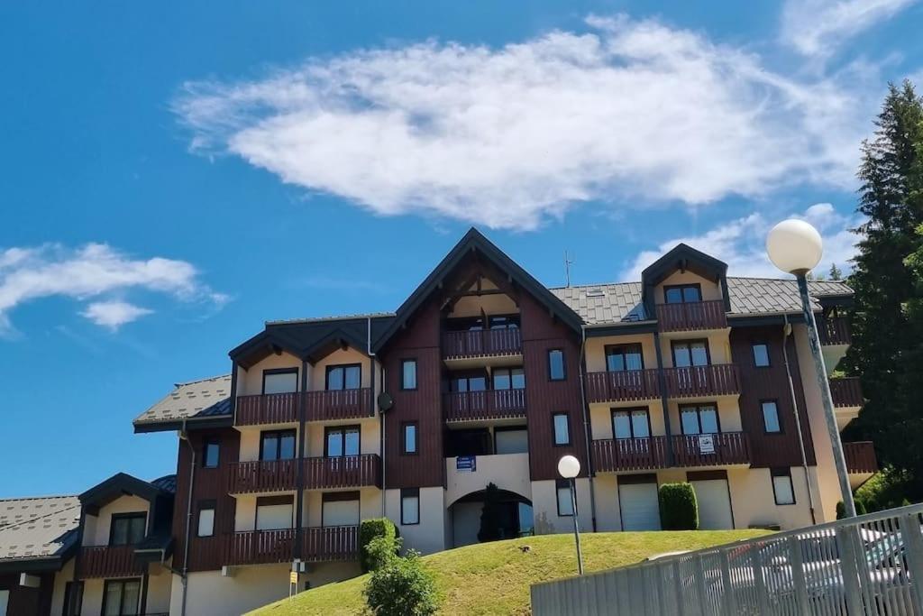 Apartamento Le Montagnard Mijoux Exterior foto